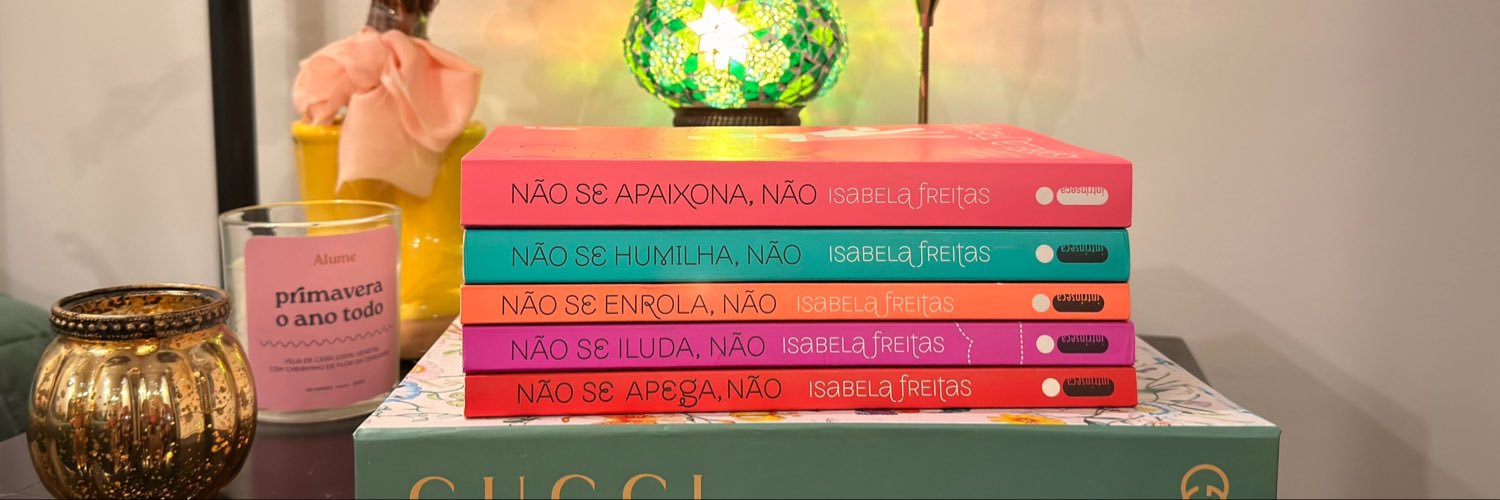 Isabela Freitas's banner