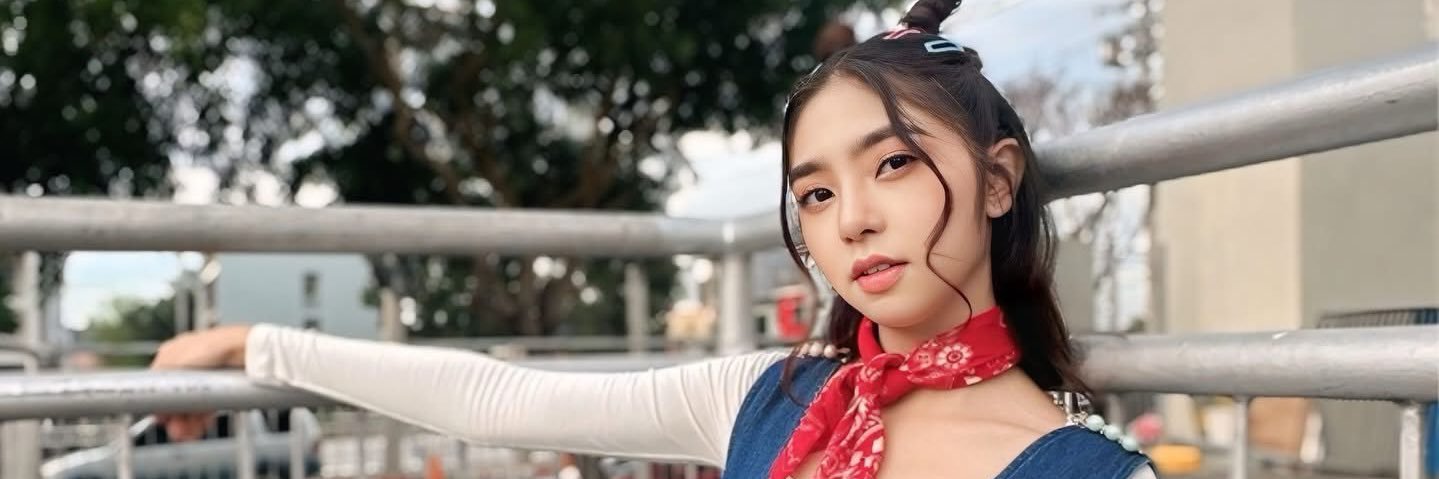 Queenay Mercado's banner