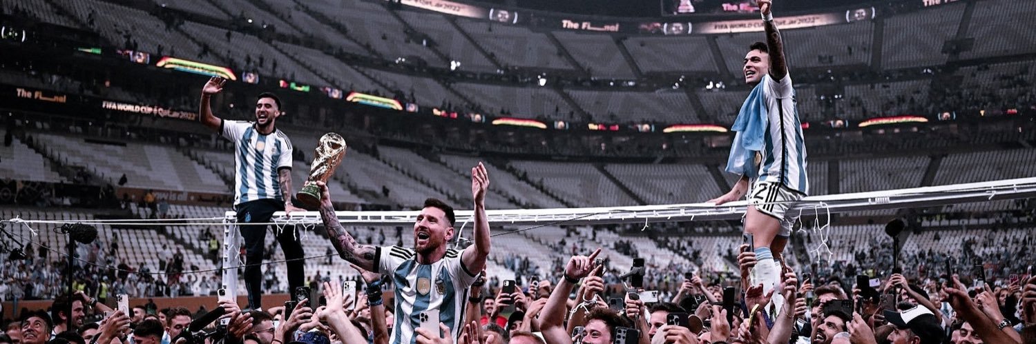 ᄃ's banner