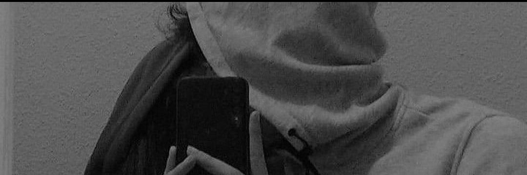 Couple Pics's banner
