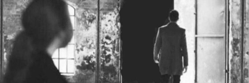 { من علقتها 💞} 🟦⬜️'s banner