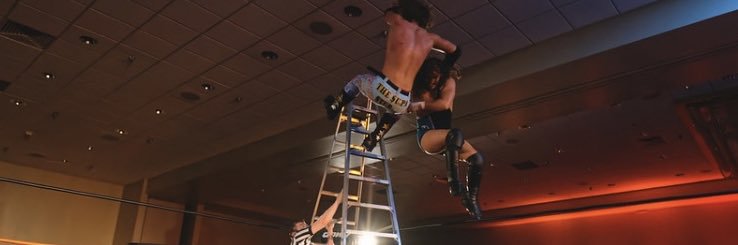 Andrew “The Giant” Everett 223cm's banner