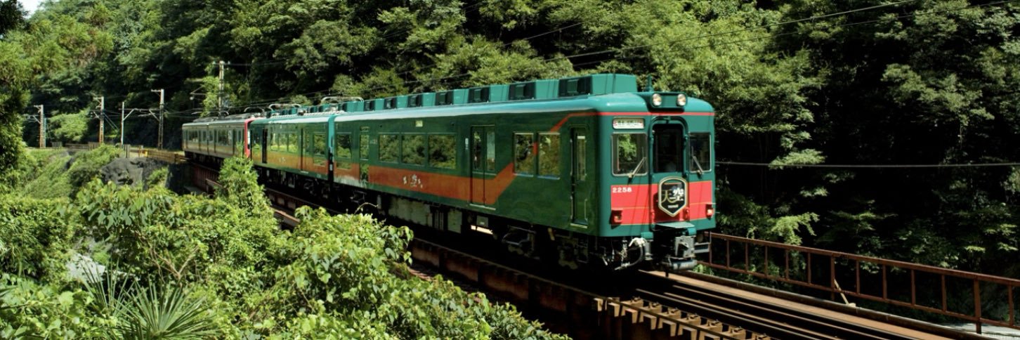 南海電鉄【公式】Nankai Electric Railway's banner