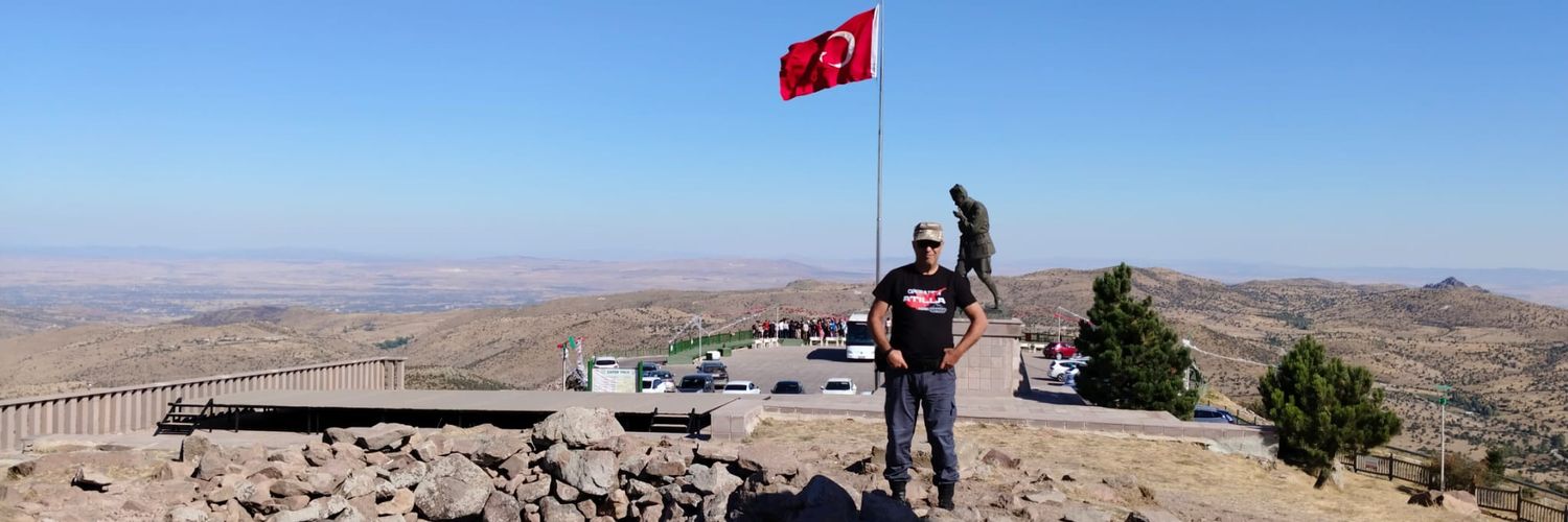 Deli Fırtına 🇹🇷's banner