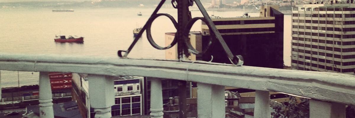 D a n n i 🌺's banner