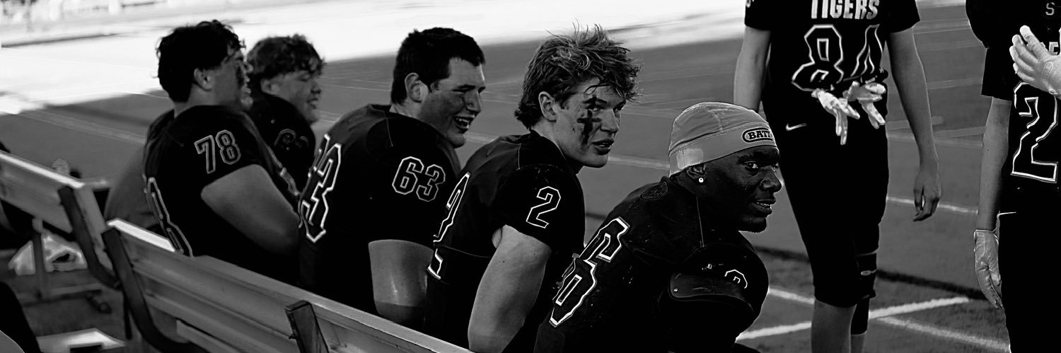 Zachary McKenzie C/O 2028 QB's banner