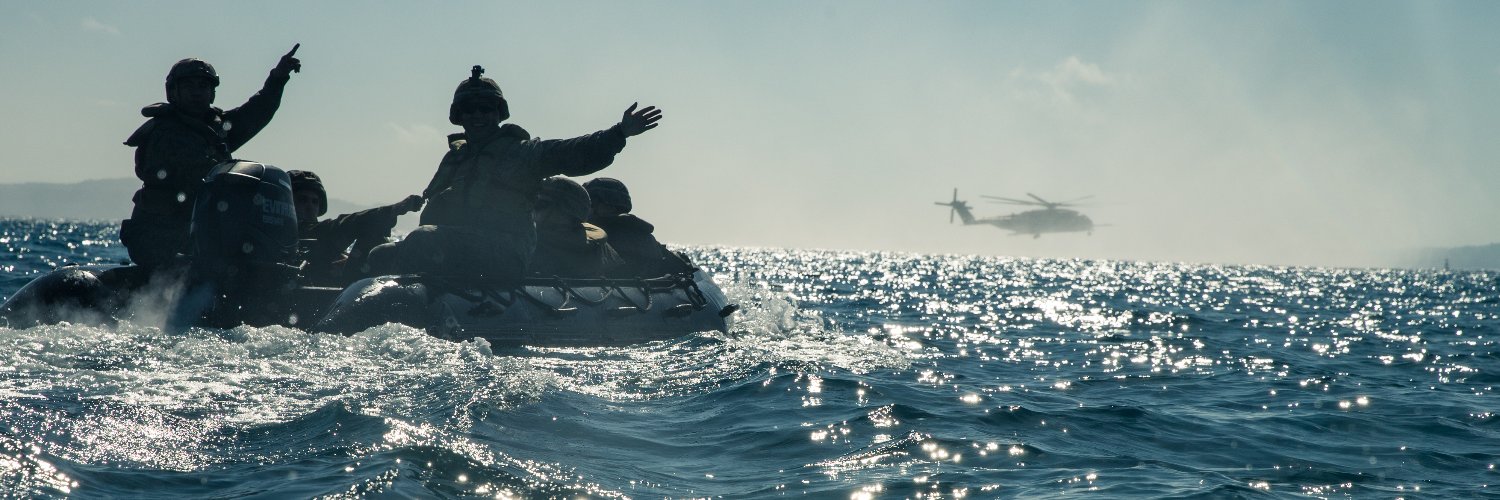 在日米第三海兵遠征軍's banner