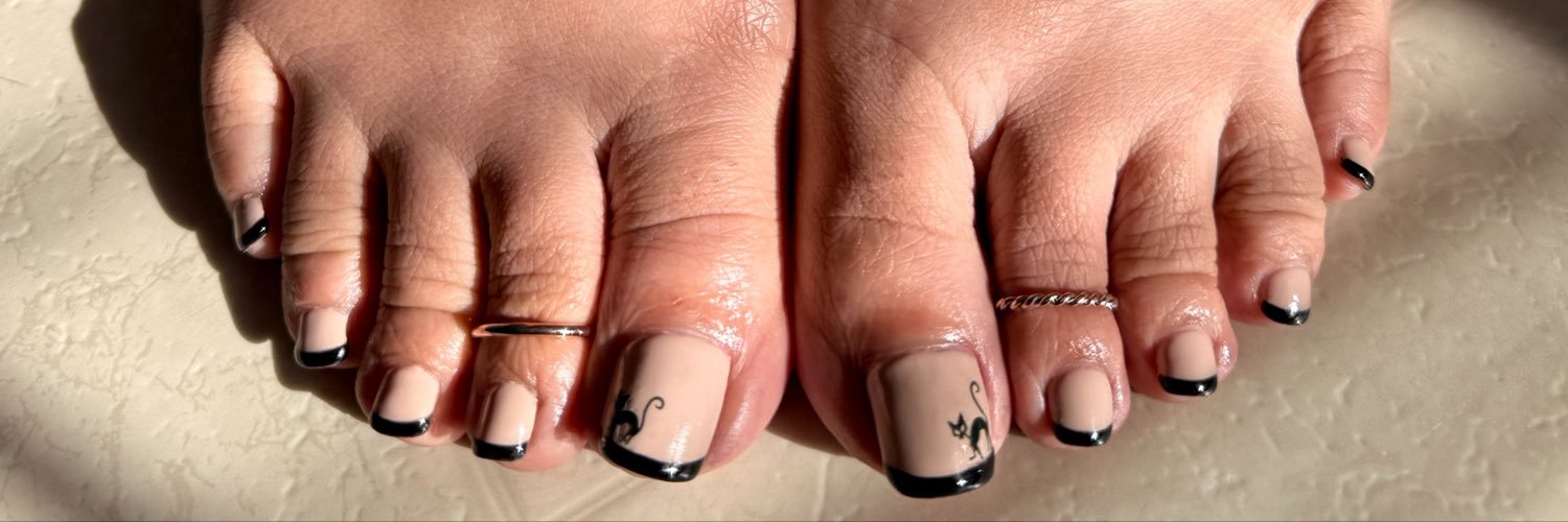 DeeDeeRican_Feet's banner
