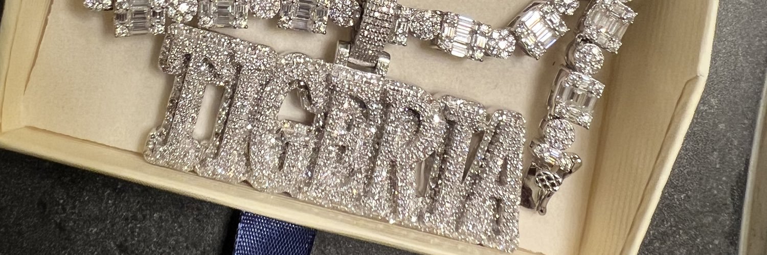 Ty💋's banner