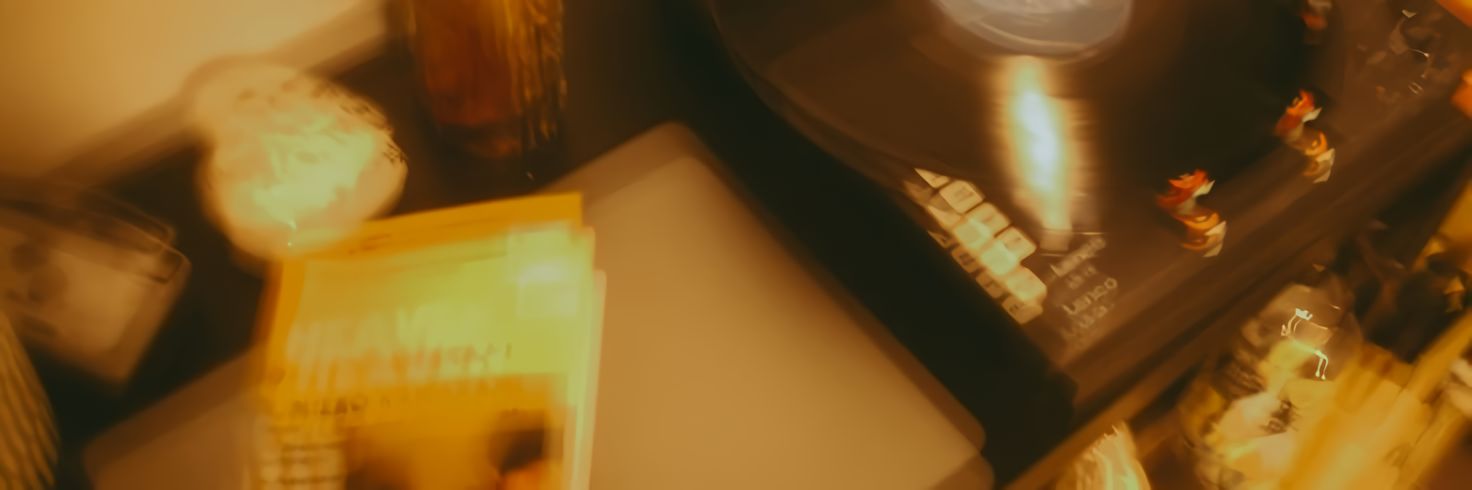 e l i o's banner