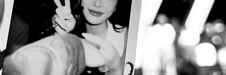 25's banner