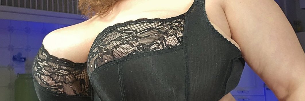 🤍 BigBustyBoobs 🤍's banner