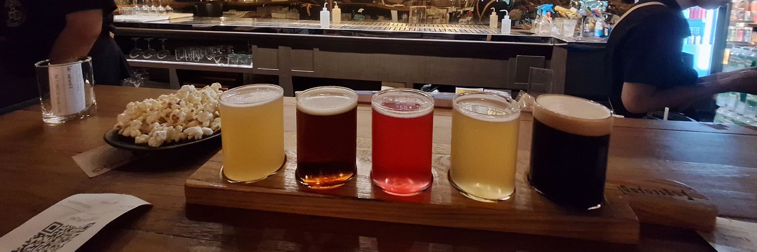 🍫🥛🥨 นีน่า's banner