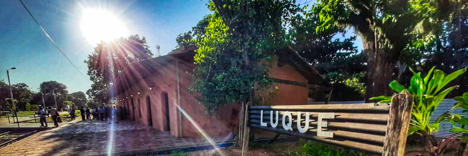 Luqueñoite's banner