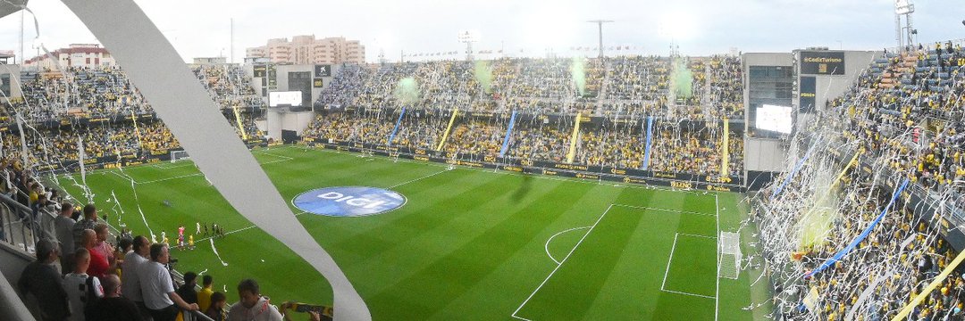 نادي قادش لكرة القدم's banner