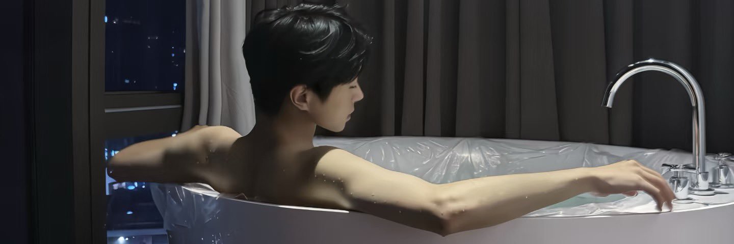 他晚's banner