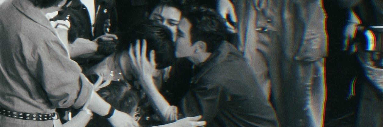 mari 🖤🤍's banner
