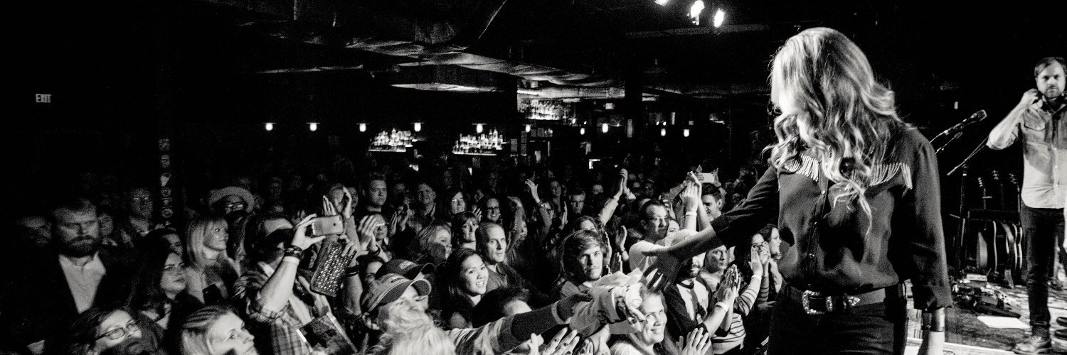 Lee Ann Womack's banner