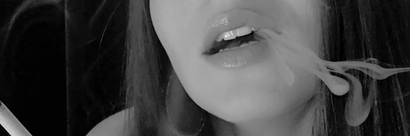 real_smokinggirl's banner