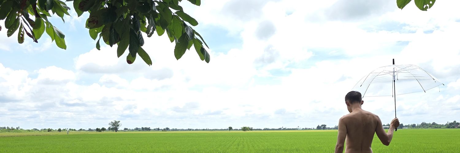 Livingnaturistรักการเปลือย's banner