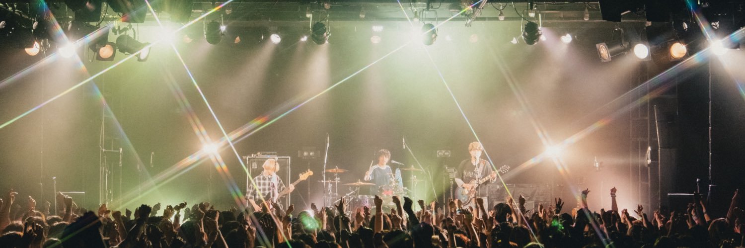 万 結　ヨロズユイ's banner