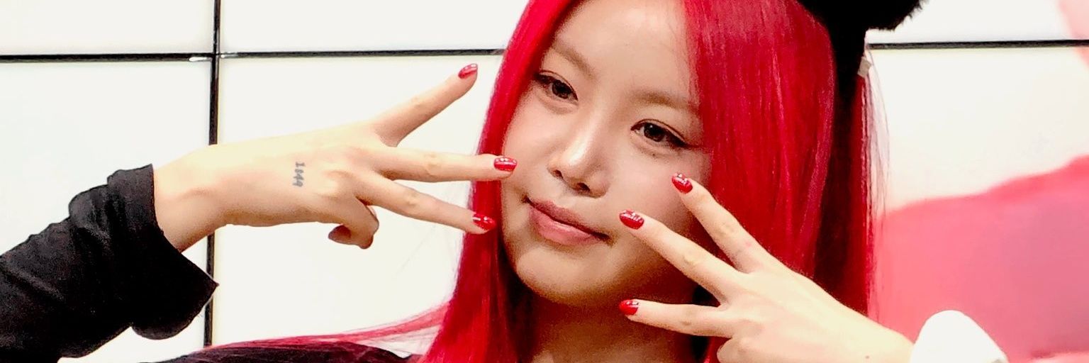 soojin loops ִֶָ's banner