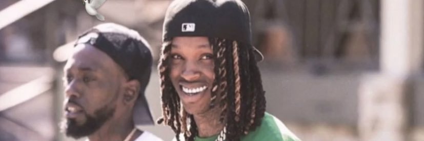 Long Live Von 🕊's banner