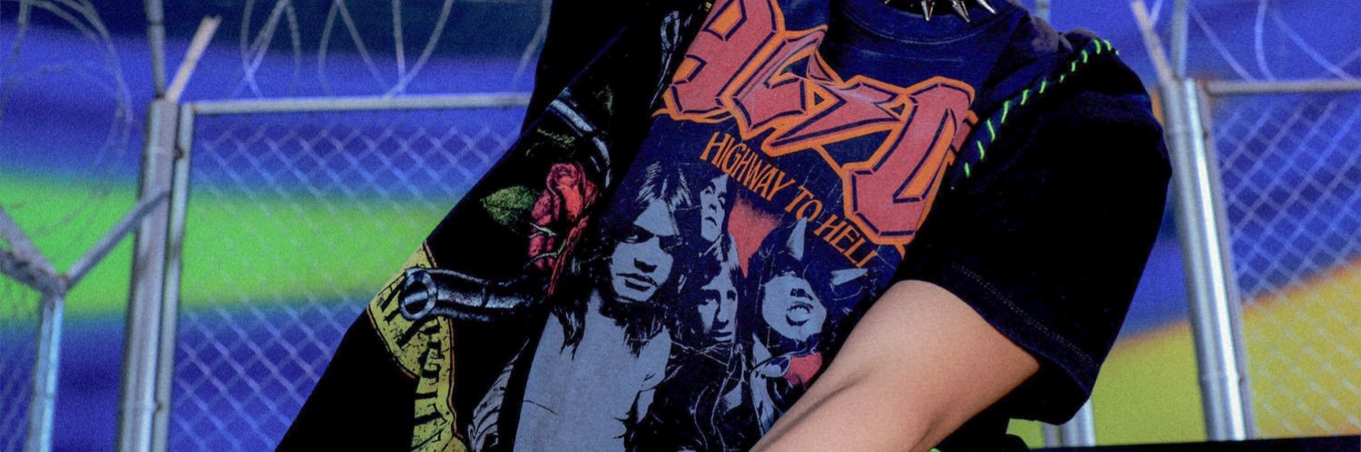marta¹⁰ is delulu ꩜'s banner