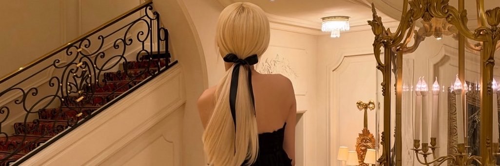 vanessa¹ 🍭's banner