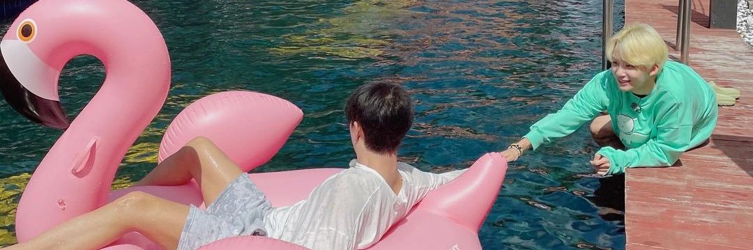 저화질의 윤홋's banner