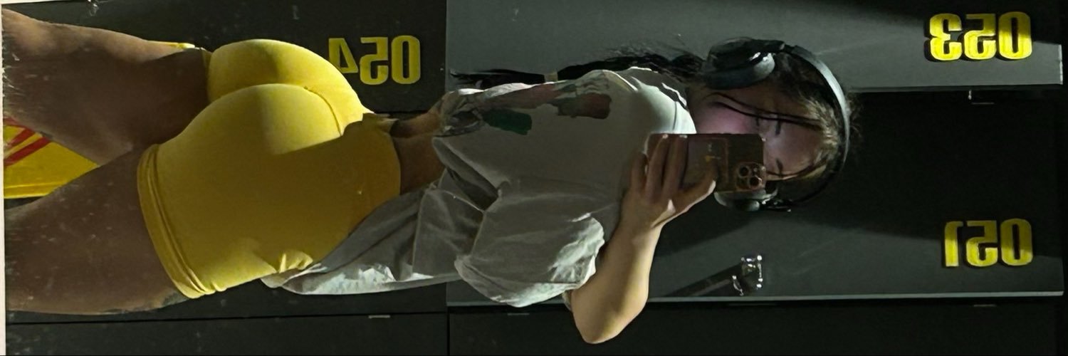 𝓛𝓮𝓪's banner
