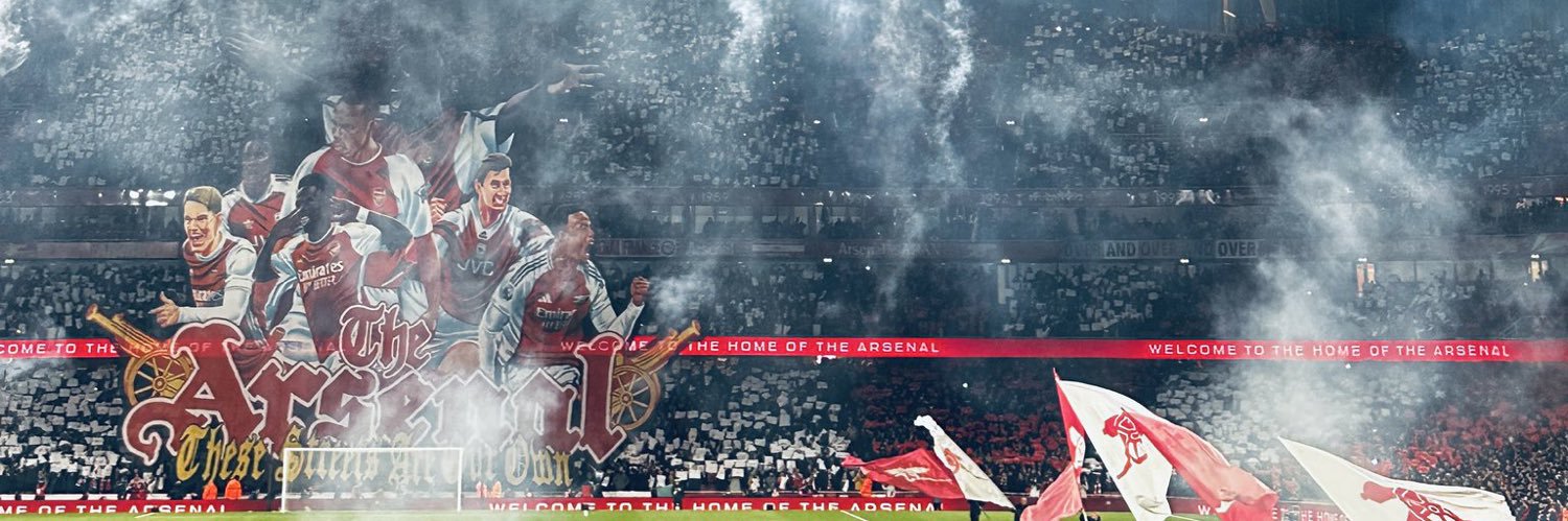 tayø's banner