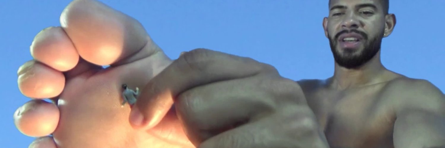 WORLD OF GIANTS - OFFICIAL's banner