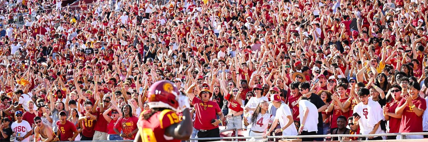 Sidelines - USC ✌️'s banner