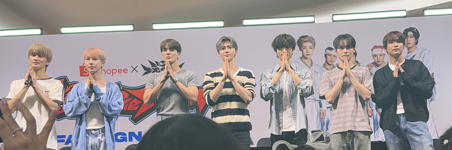 𝑚𝑘𝑛𝑎🐰🐱♡'s banner