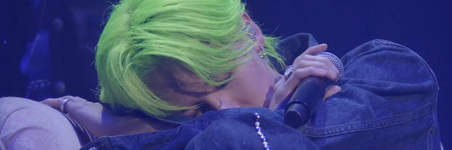 𓂃 𝑎𝑦𝑚 🪼💘's banner