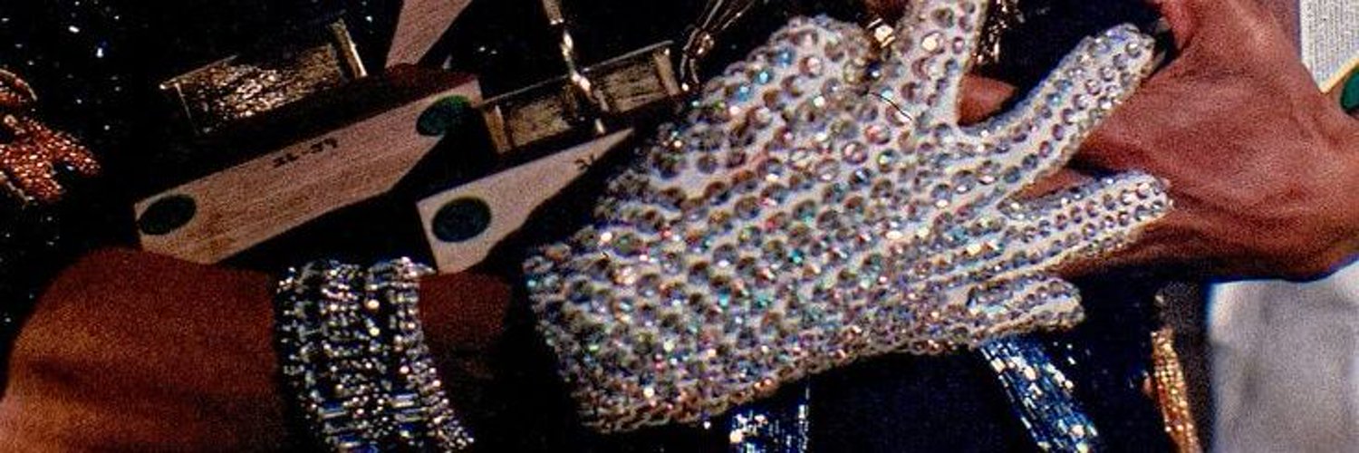 𝔻𝕒ℚ𝕦𝕠𝕟 🌉's banner