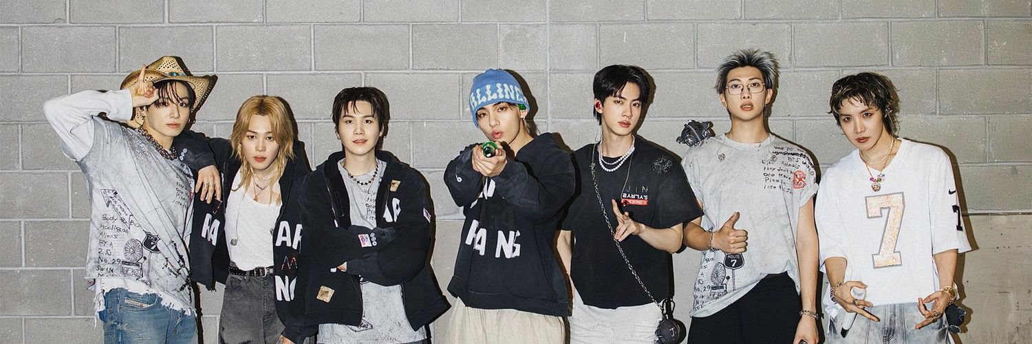 vi; VA A VER A BTS 3/3's banner