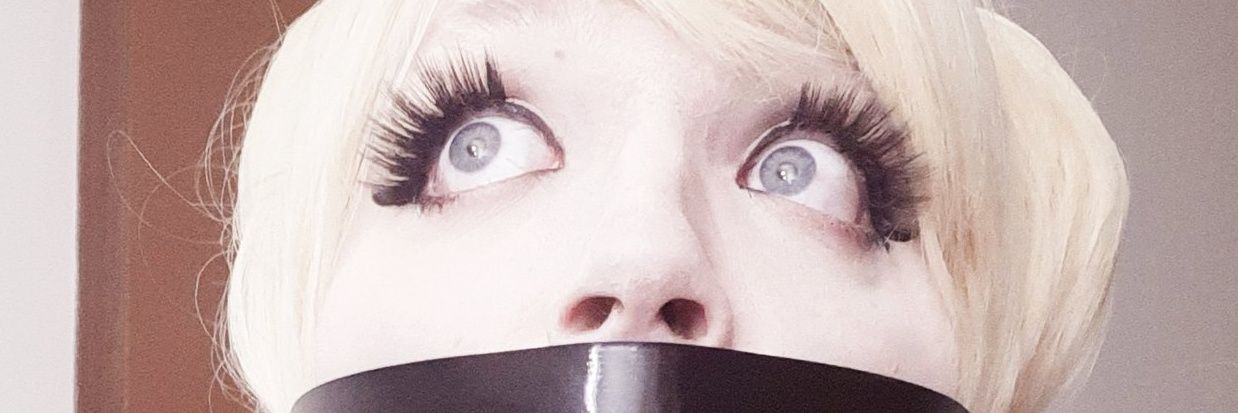 SissyBunnii🏳️‍⚧️🐇👠🔑's banner