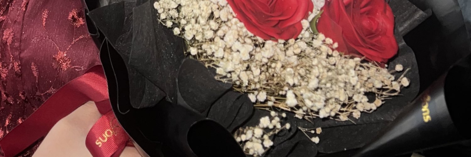L♡'s banner