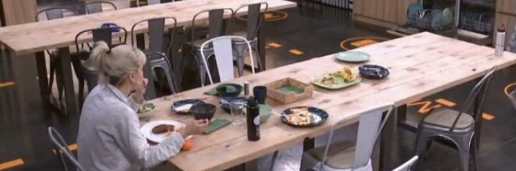 alba reche out of context's banner