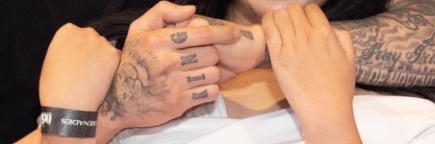 angel 🎀's banner