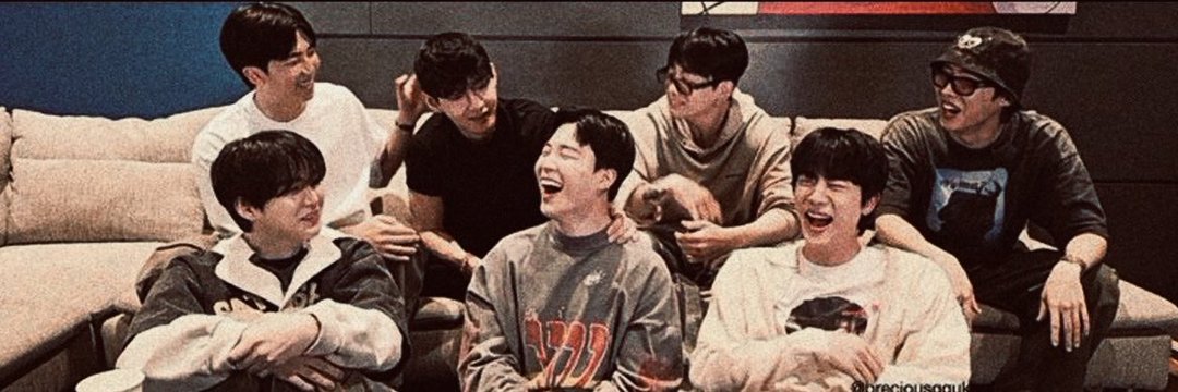 ly 🪭's banner