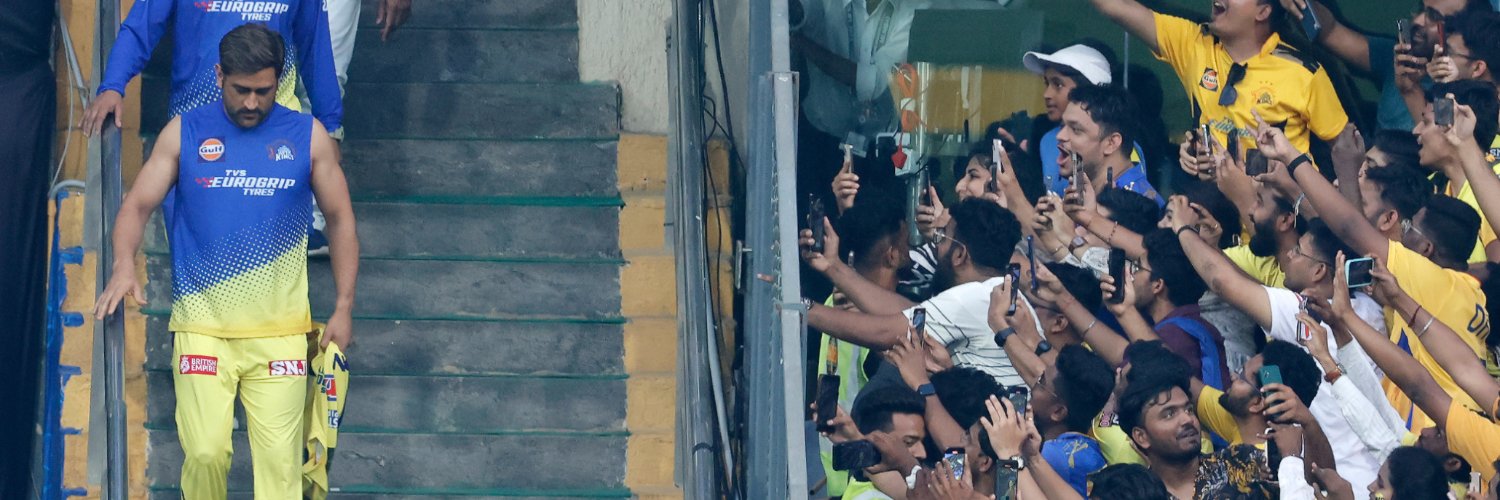 DHONI GIFS™'s banner