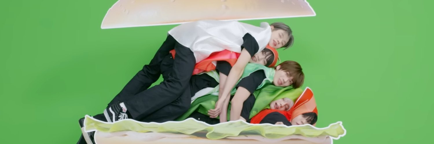 lunie 🌙 🧸 𓇢𓆸's banner