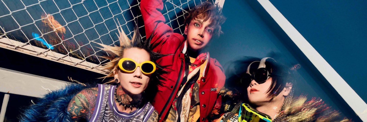 3470.mon Official's banner