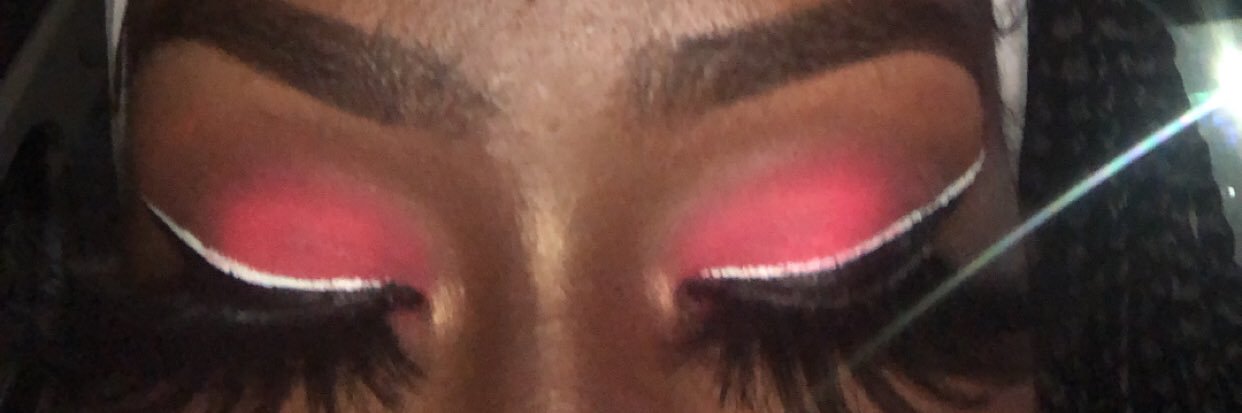 Jadaaa Bee 🐝's banner