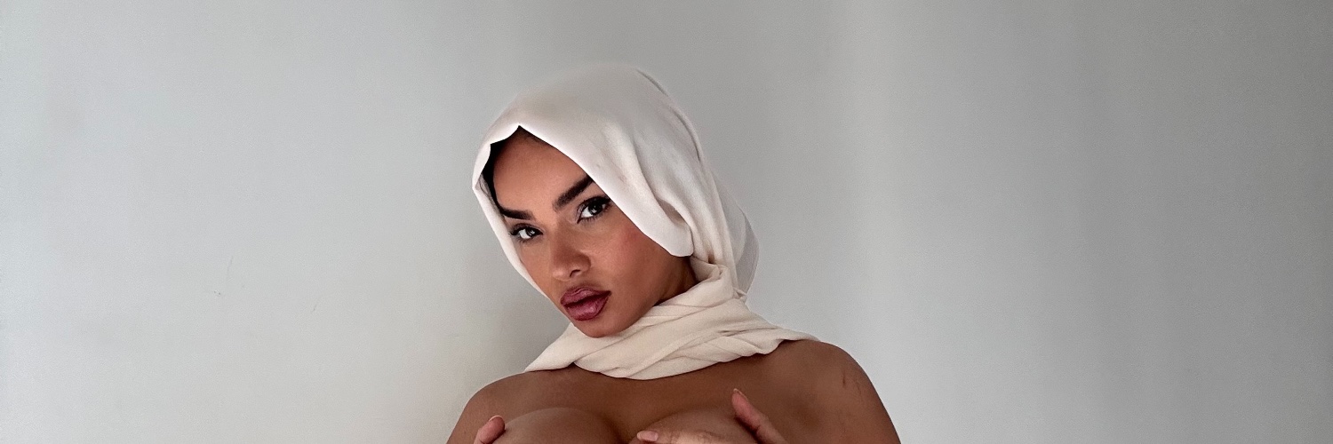 Salmaiman 🧕's banner