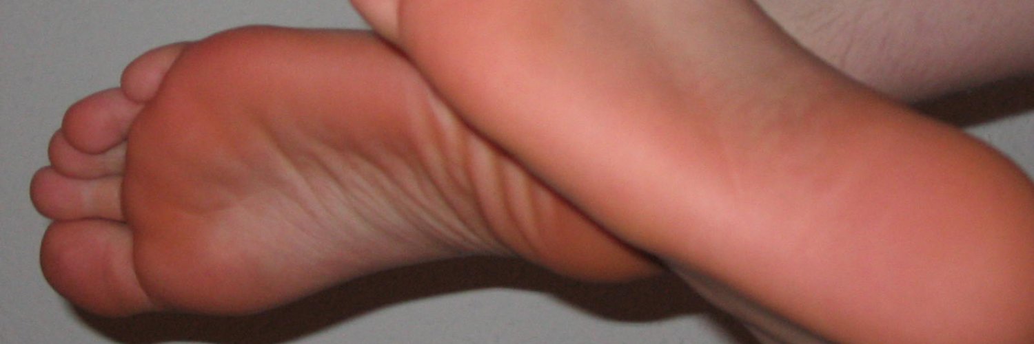 👣 feet fan club 👣's banner