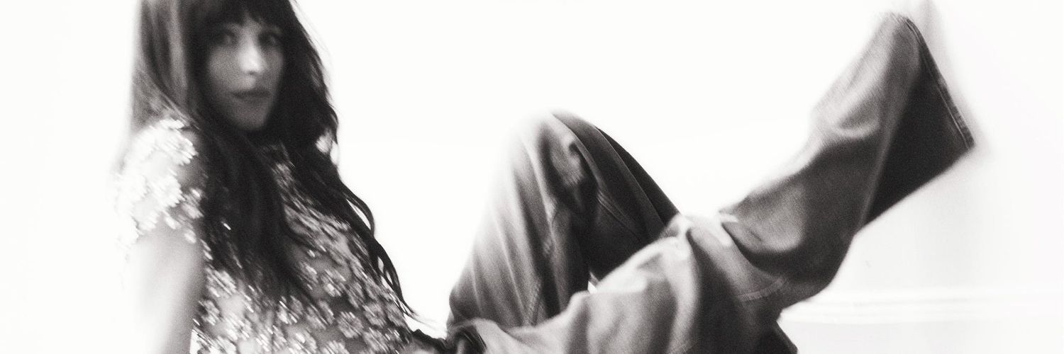 αℓℓi 🖤's banner